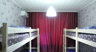 Гостиница Hostel Tiam Набережные Челны Спальное место на двухъярусной кровати в общем номере для мужчин и женщин-4